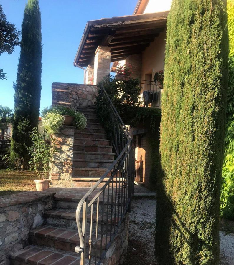 Villa Residenza Le Querce Bilocale Fossato di Vico Exterior foto